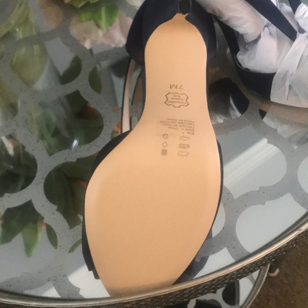 Shoes - Picture 2 of 2